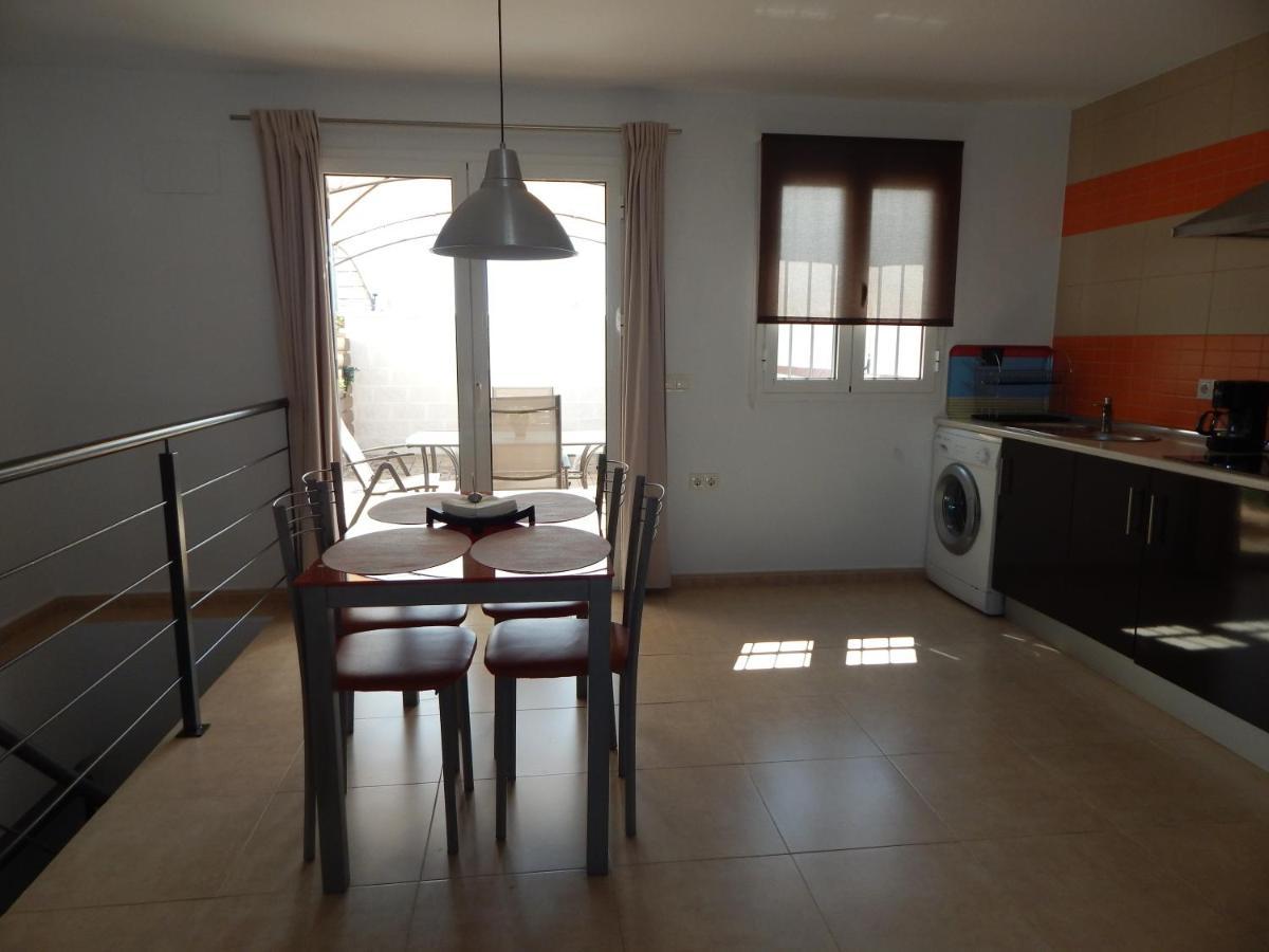 Apartamento Garcia lorca,solo familia y parejas Conil De La Frontera Exterior foto