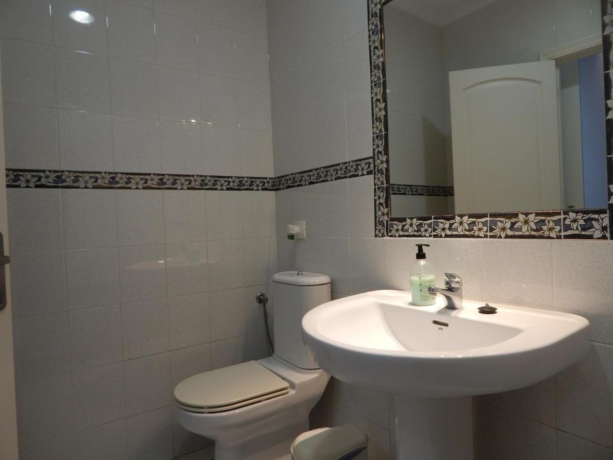 Apartamento Garcia lorca,solo familia y parejas Conil De La Frontera Exterior foto